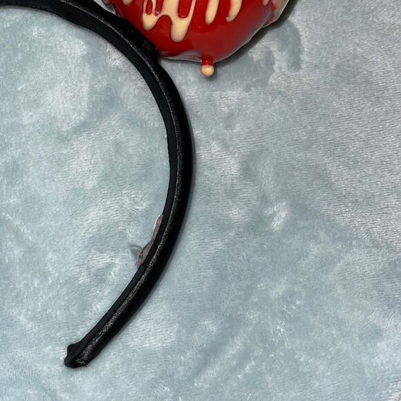 Rare Retired HTF Disney 2015 Glow in the Dark Poisonous Apple ears headband - Picture 11 of 12